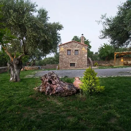 Karyoupolis Lounge Cave House Gythio Exterior photo