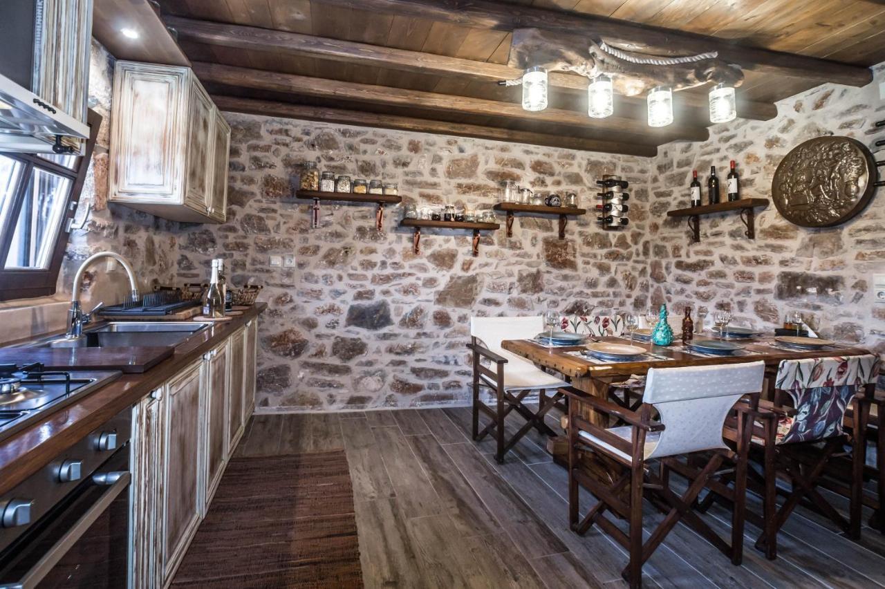 Karyoupolis Lounge Cave House Villa