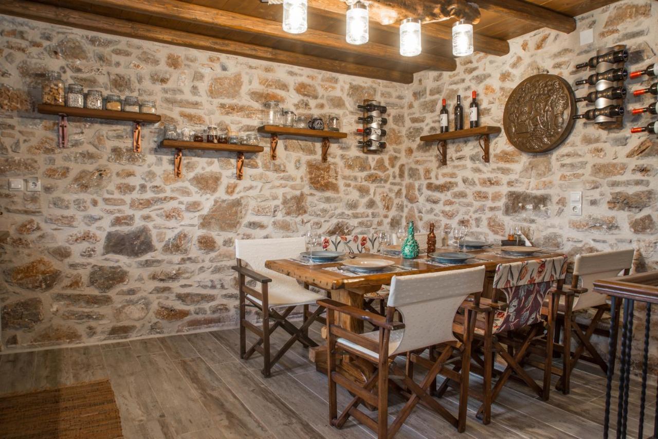 Karyoupolis Lounge Cave House Gythio