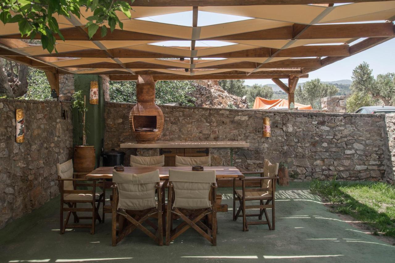 Karyoupolis Lounge Cave House Gythio